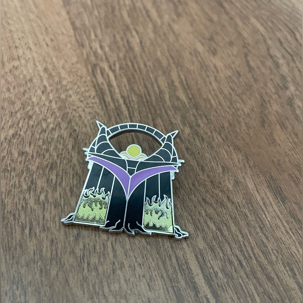 Disney Pins ✨  3/$15